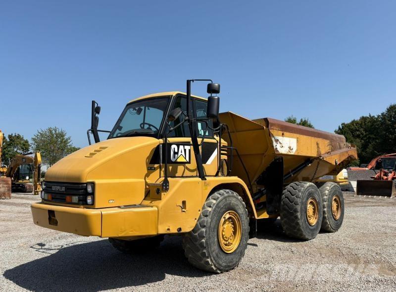 CAT 730 Terrængående lastbiler