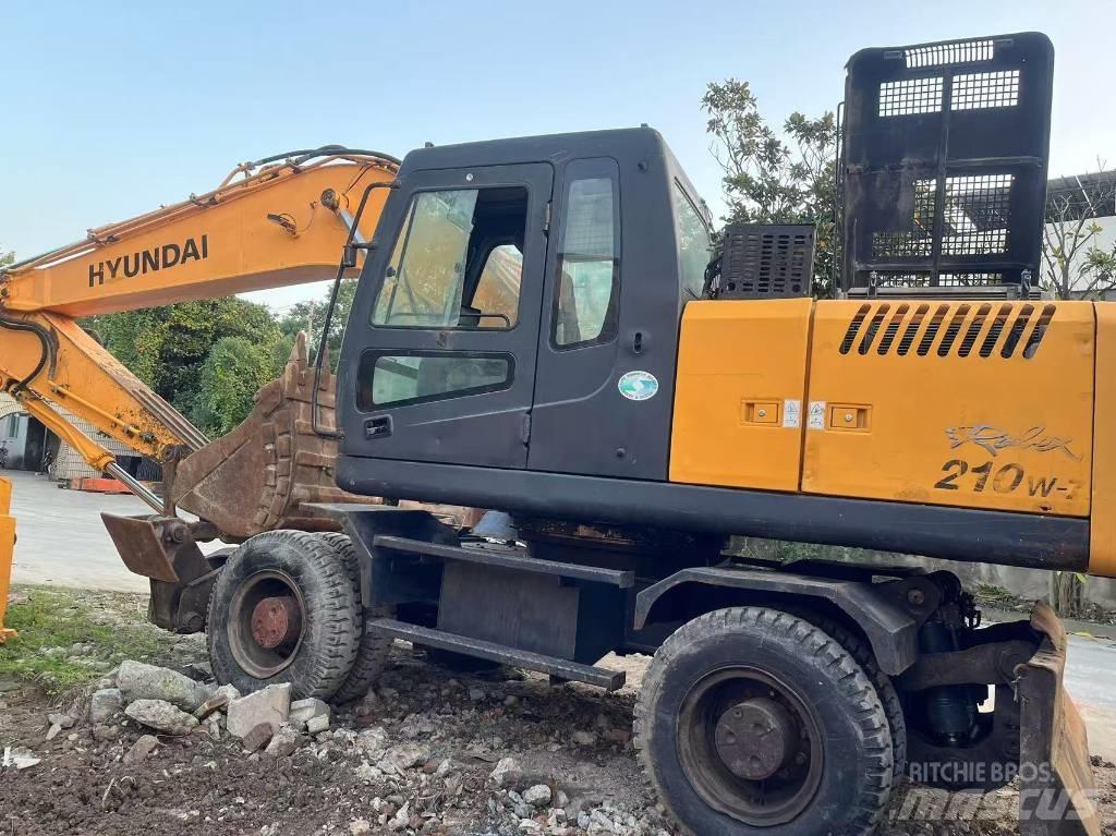 Hyundai R210W-7 Gravemaskiner på hjul