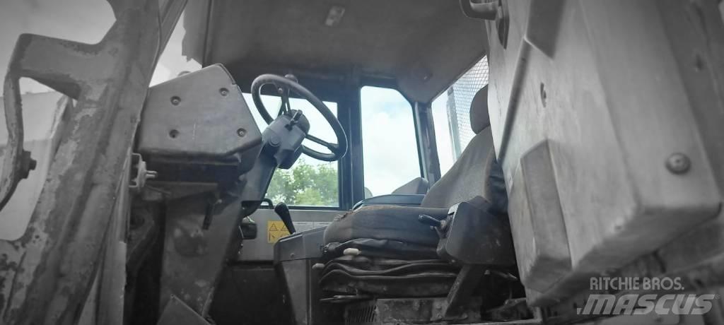 Komatsu HM 300-2 Terrængående lastbiler