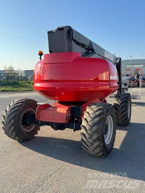 Manitou 200 ATJ Kompakte selvkørende bomlifte