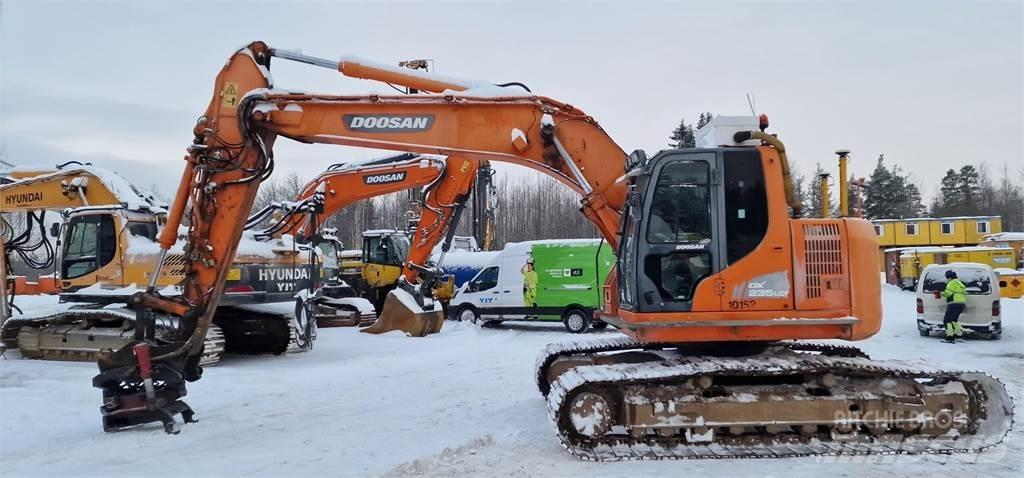 Doosan DX235LCR Gravemaskiner på larvebånd