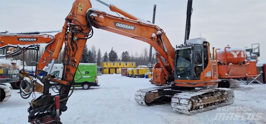 Doosan DX235LCR Gravemaskiner på larvebånd