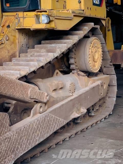 CAT D 9 T Bulldozer på larvebånd