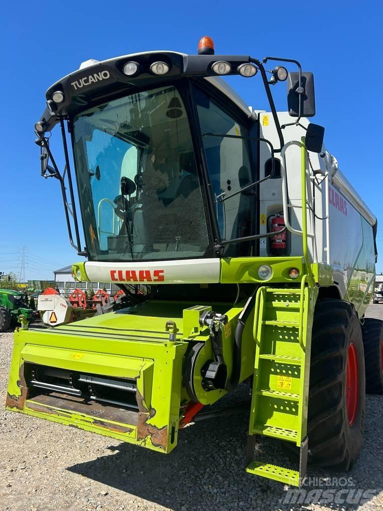 CLAAS Tucano 440 Mejetærskere