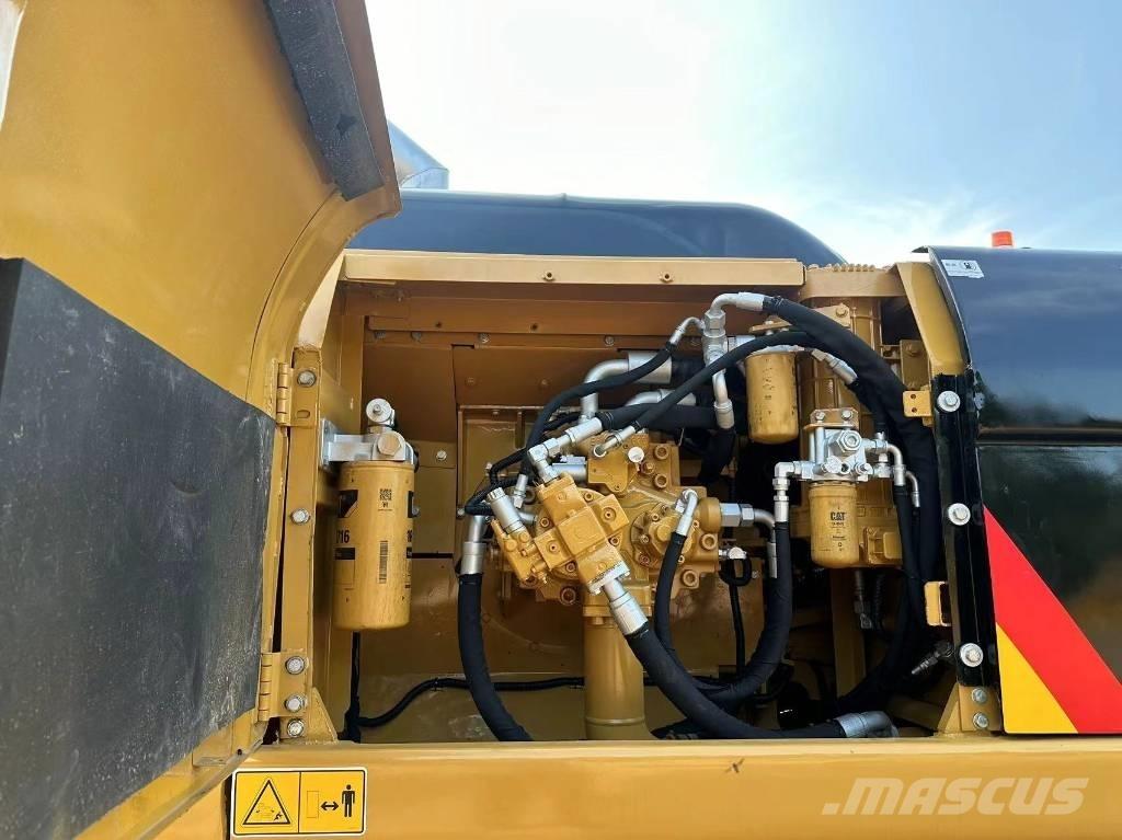 CAT 330 D Gravemaskiner på larvebånd
