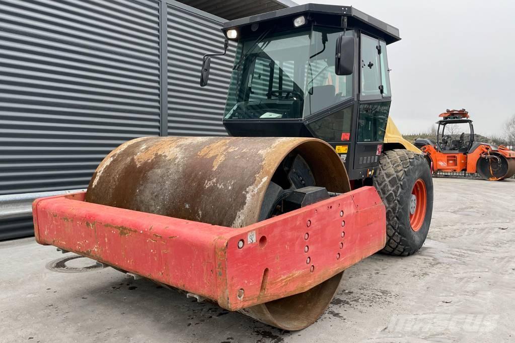 Dynapac CA302D Enkelt tromle