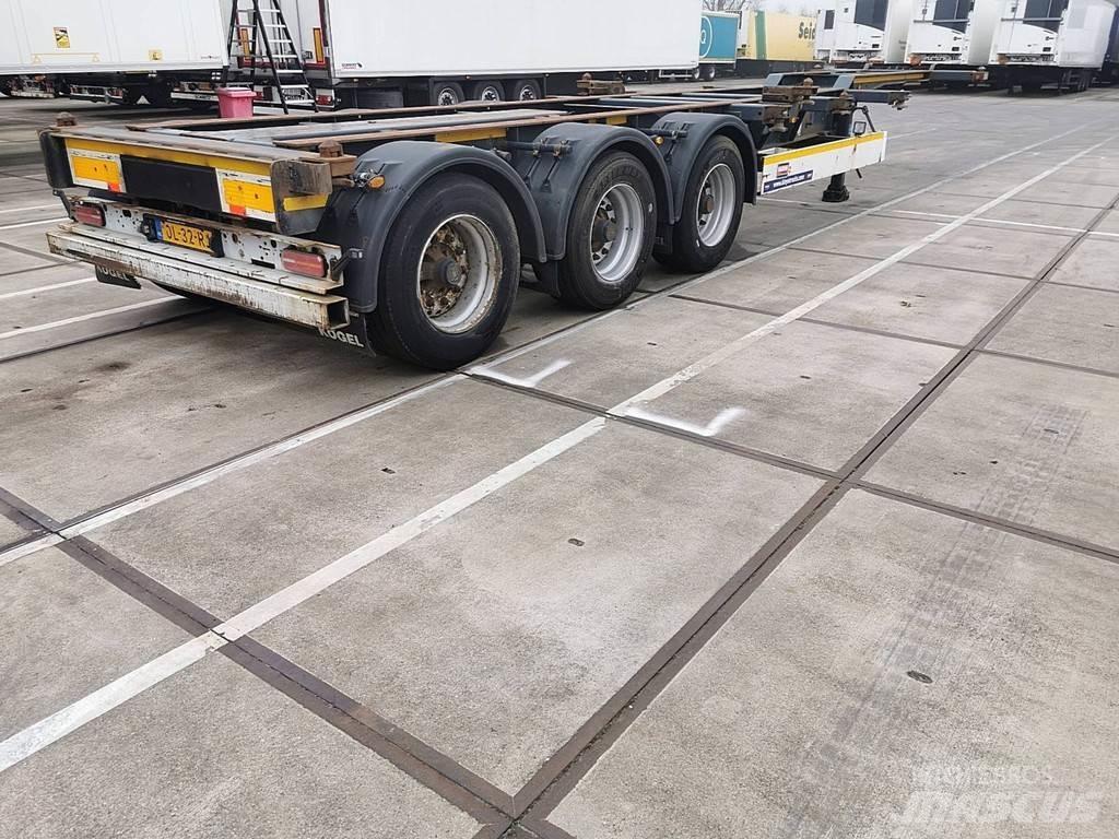 Kögel SW24 Semi-trailer med containerramme