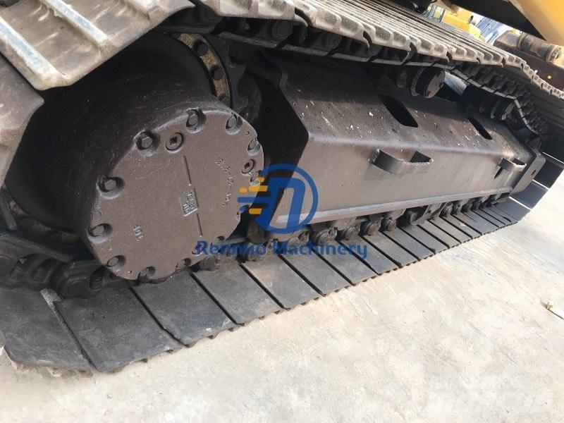 Komatsu PC200-7 Gravemaskiner på larvebånd