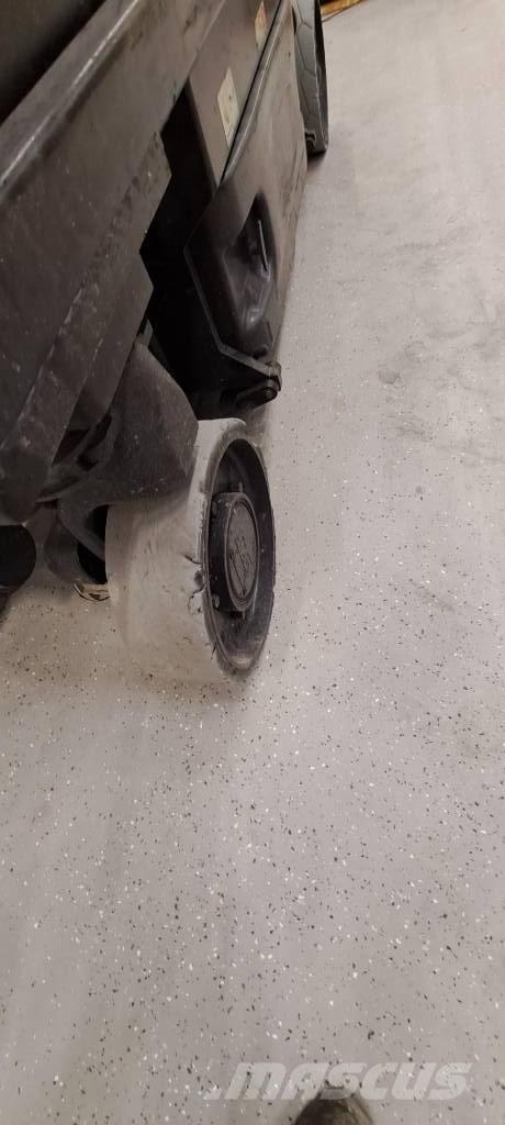 JLG 2630 ES Saxlifte