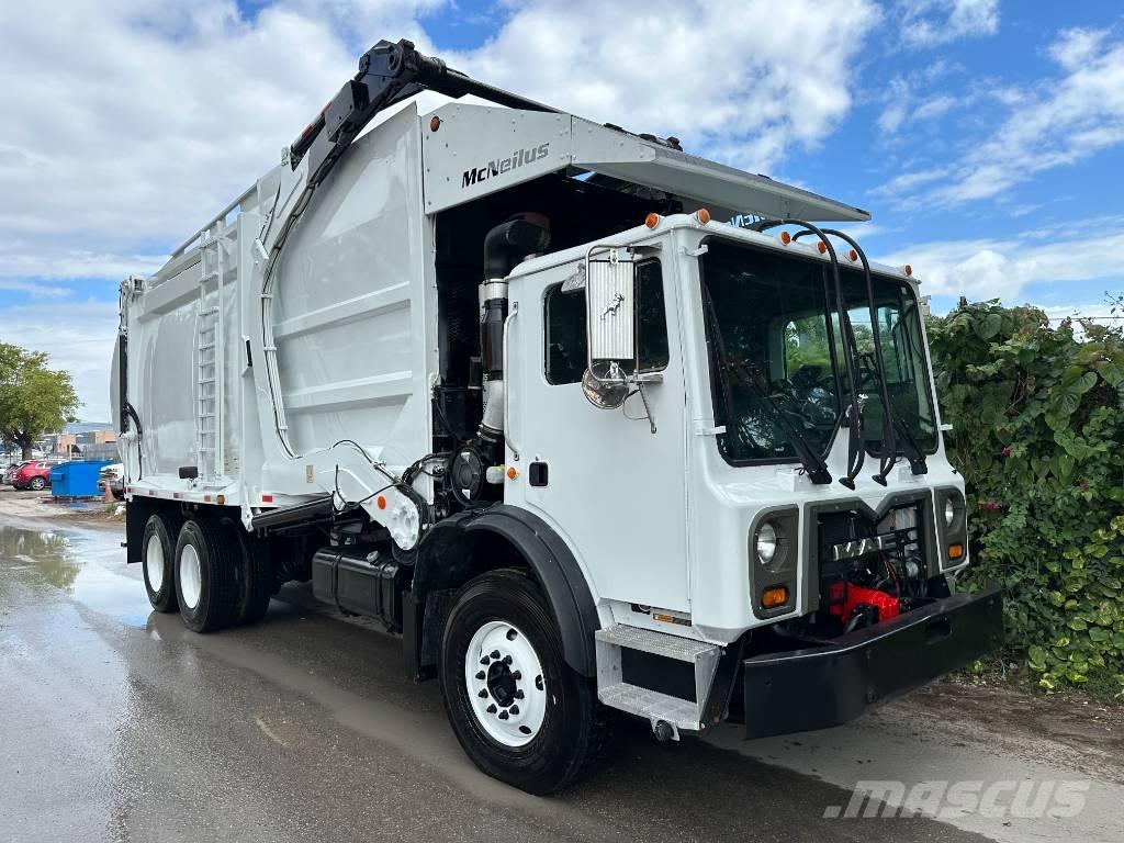 Mack MRU 613 Renovationslastbiler