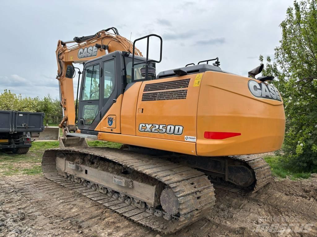 CASE CX 250 D Gravemaskiner på larvebånd