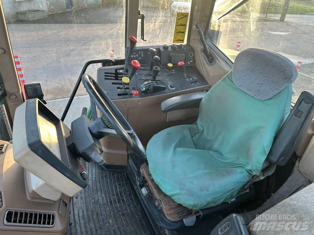 John Deere 6800 Traktorer