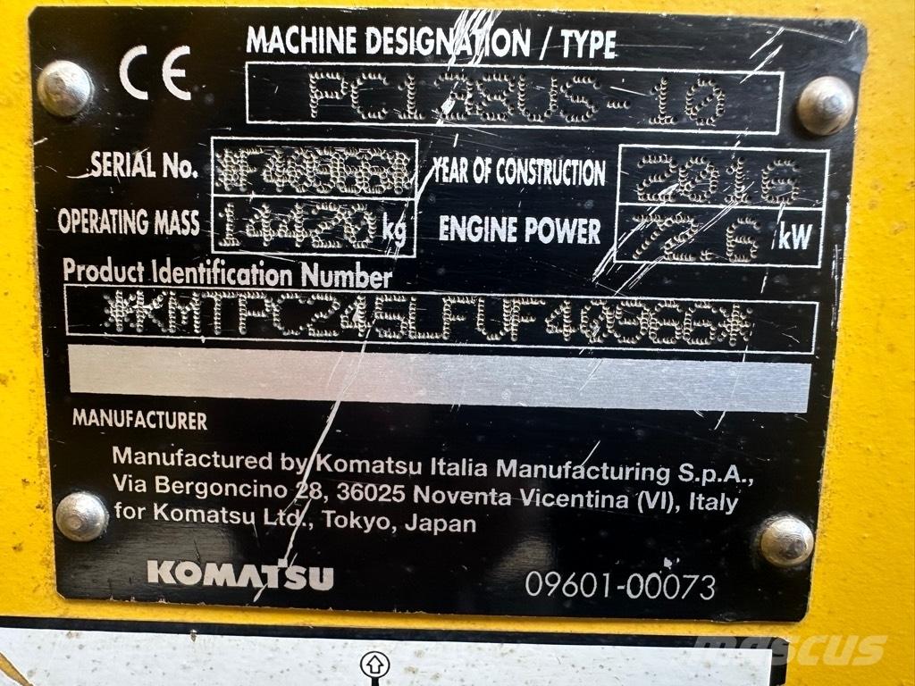 Komatsu PC 138 US-10 Gravemaskiner på larvebånd