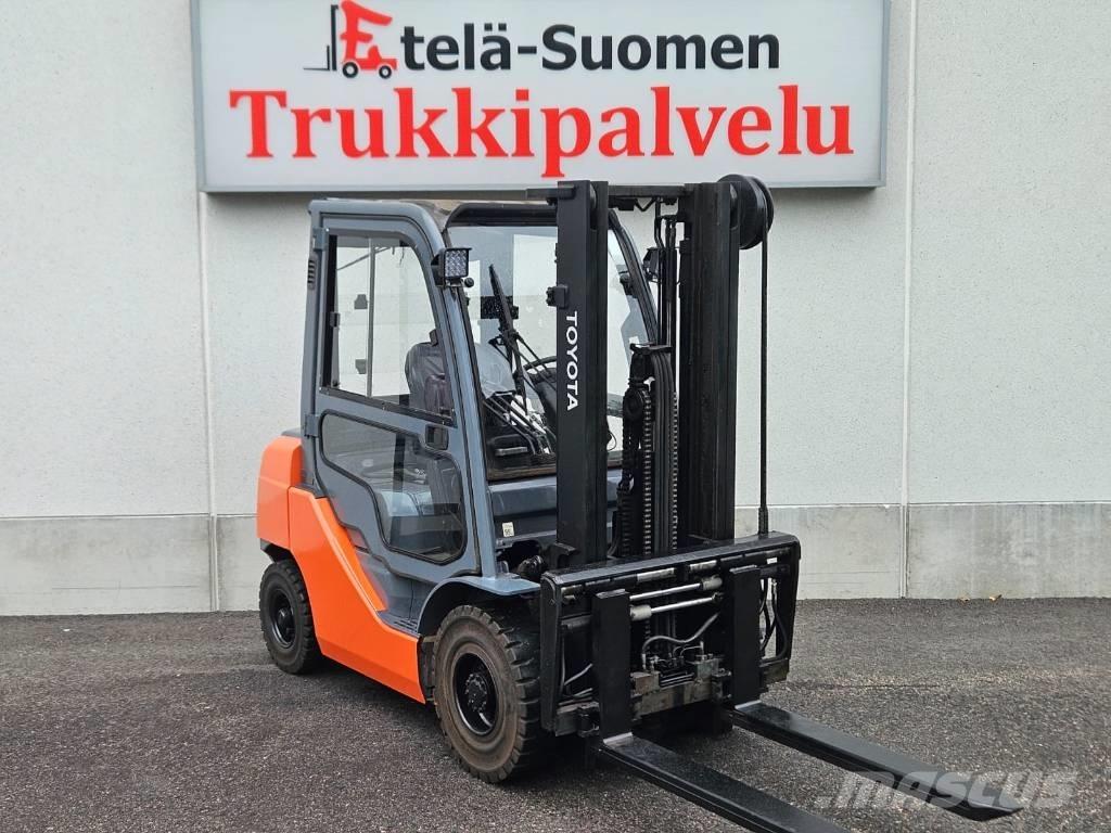 Toyota 02-8 FDF 25 Diesel gaffeltrucks