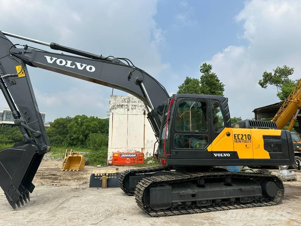 Volvo EC 210 Midi-gravemaskiner 7t - 12t