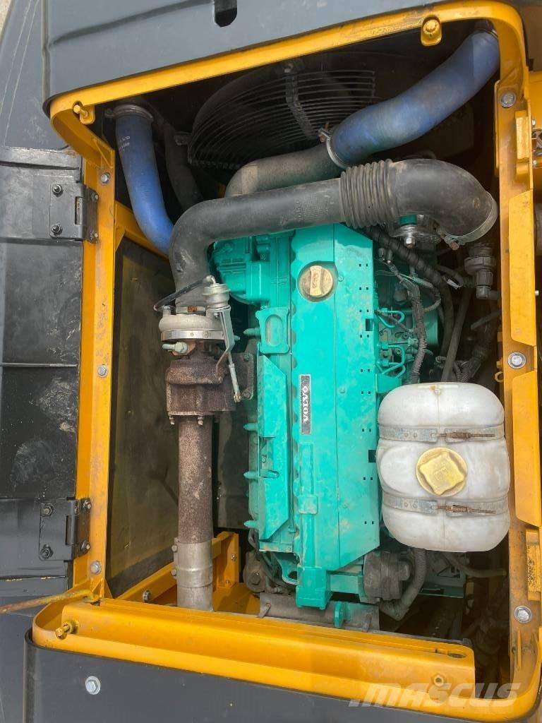Volvo EC 210 Midi-gravemaskiner 7t - 12t