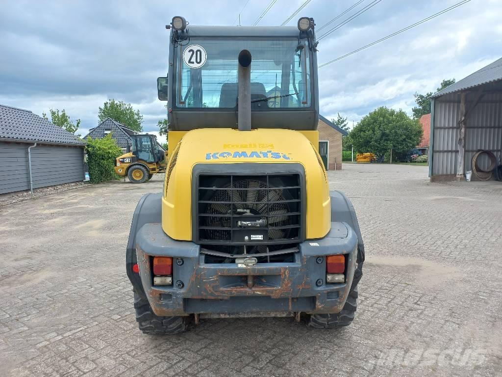 Komatsu WA 80-6 Læssemaskiner på hjul
