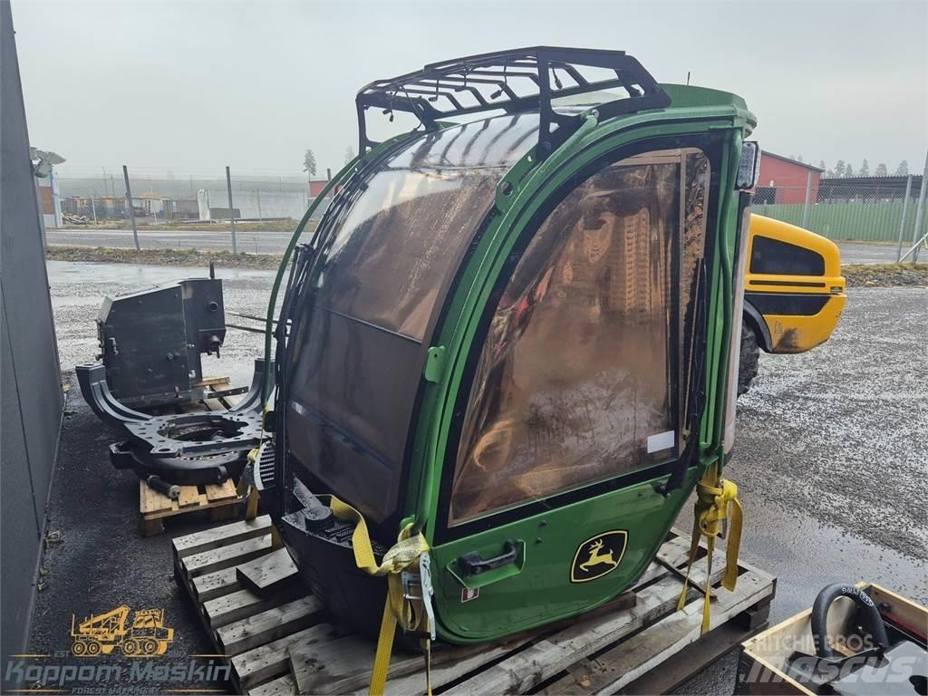 John Deere 1270G Kabiner og interiør