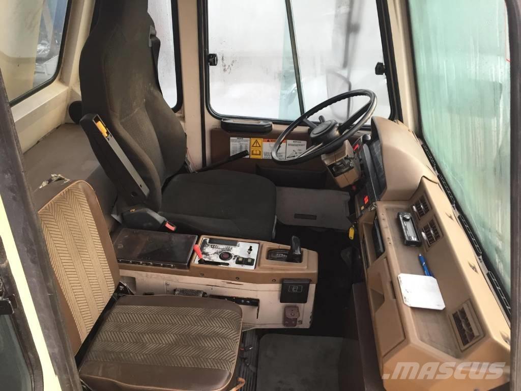 Komatsu HD 465-5 Knækstyrede dumpere