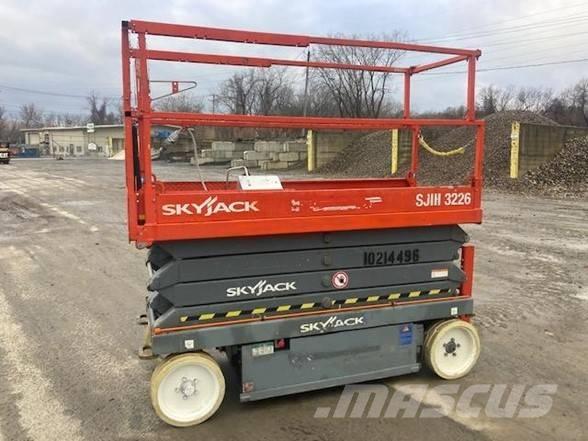 SkyJack SJ III 3226 Saxlifte