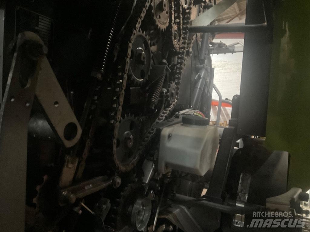 CLAAS Uniwrap 455 Rundballe-pressere