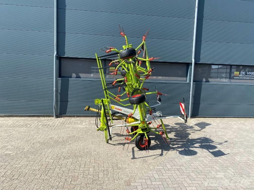 CLAAS Volto 900 River og høvendere