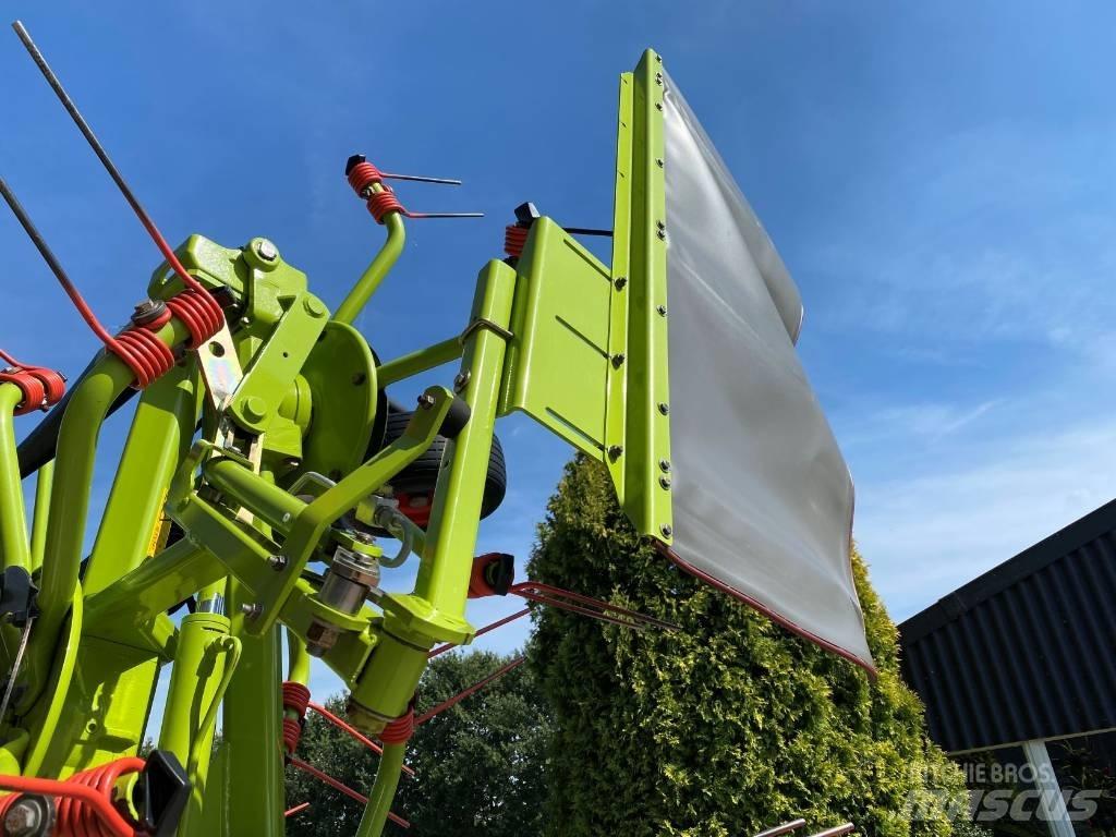 CLAAS Volto 900 River og høvendere