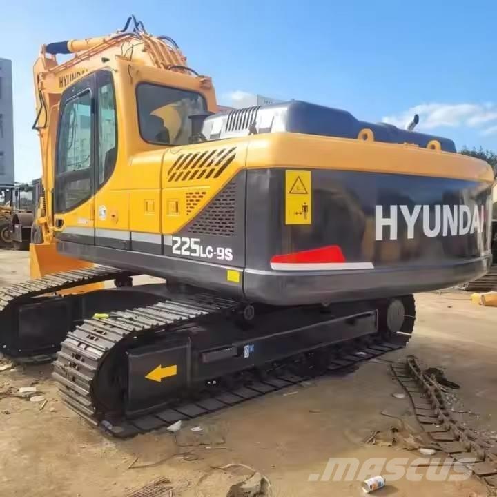Hyundai 225LC-9S Gravemaskiner på larvebånd