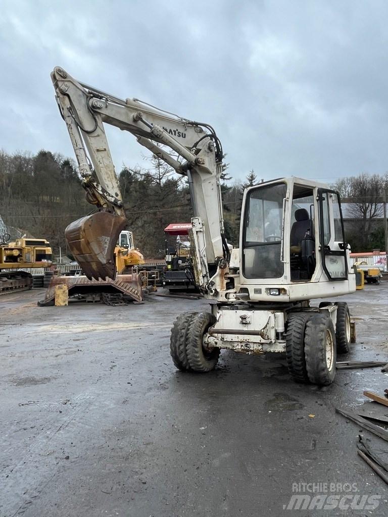 Komatsu PW 95 Gravemaskiner på hjul