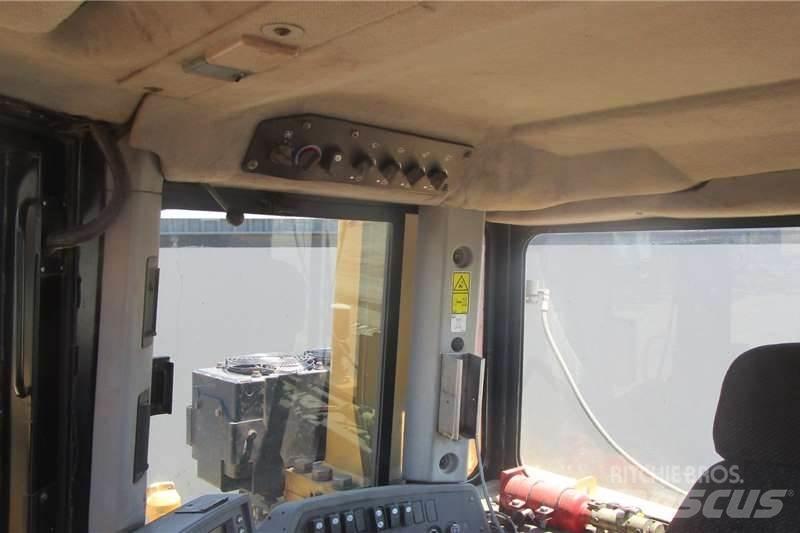 CAT D9T Bulldozer på larvebånd