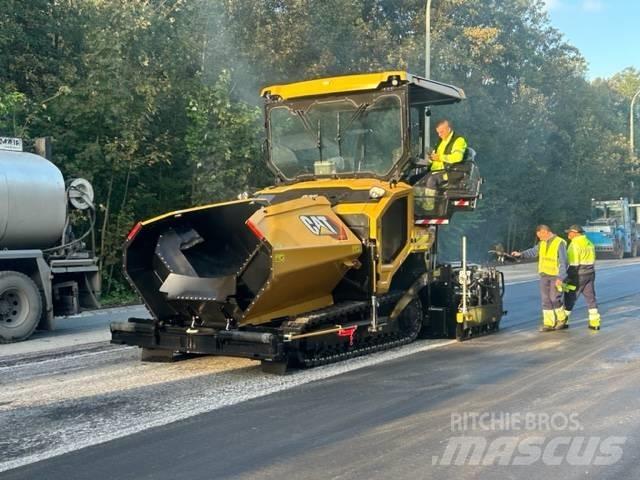 CAT AP 555 Asfaltudlæggere
