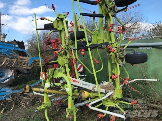 CLAAS Volto 900 River og høvendere