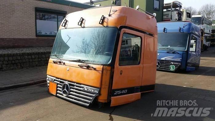 Mercedes-Benz 2540 Transport – Andet