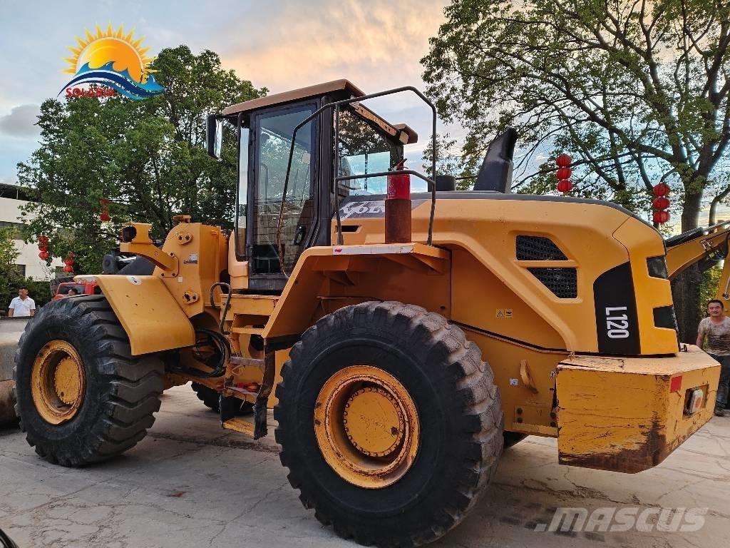 Volvo L 120 Læssemaskiner på hjul
