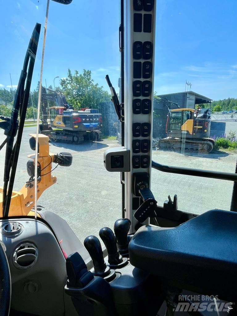 Volvo L 120 H Læssemaskiner på hjul