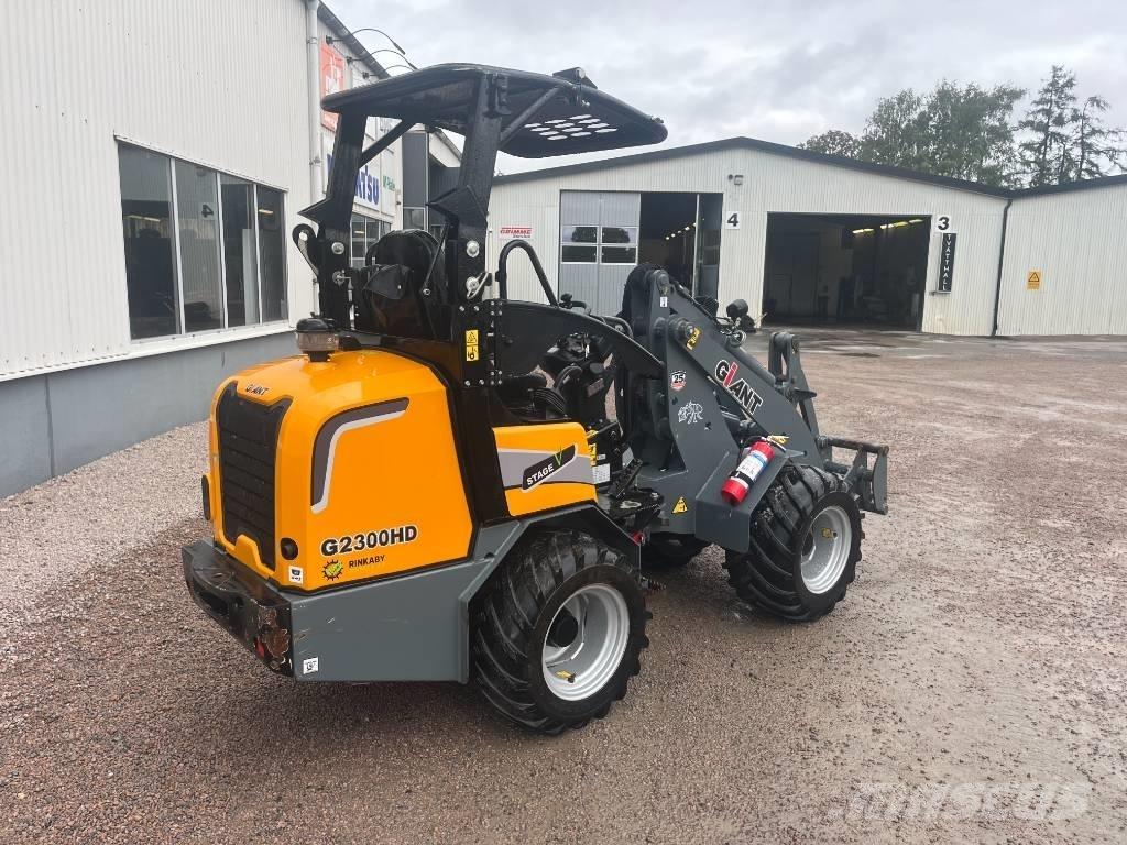 GiANT G 2300 HD Læssere