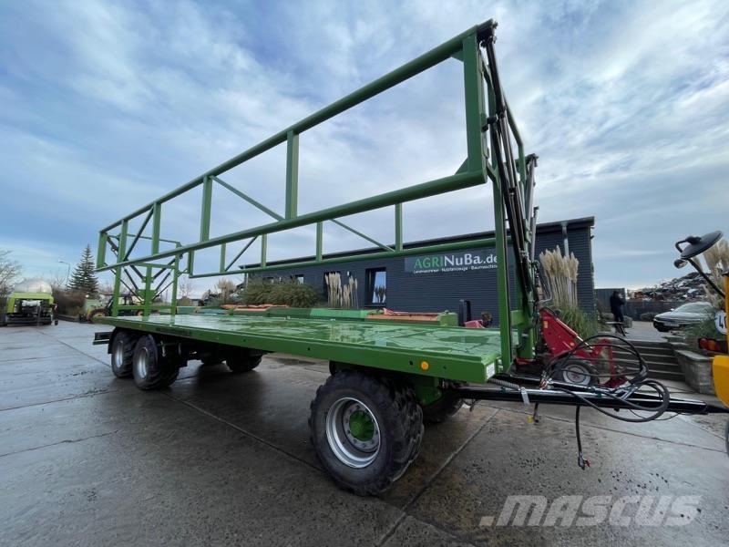 Conow BTW 24 Pressere til firkantede baller