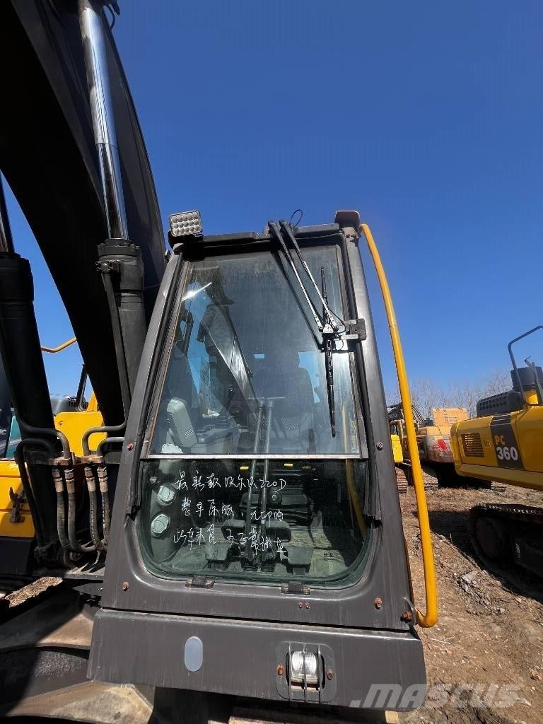 Volvo EC 220 Gravemaskiner på larvebånd