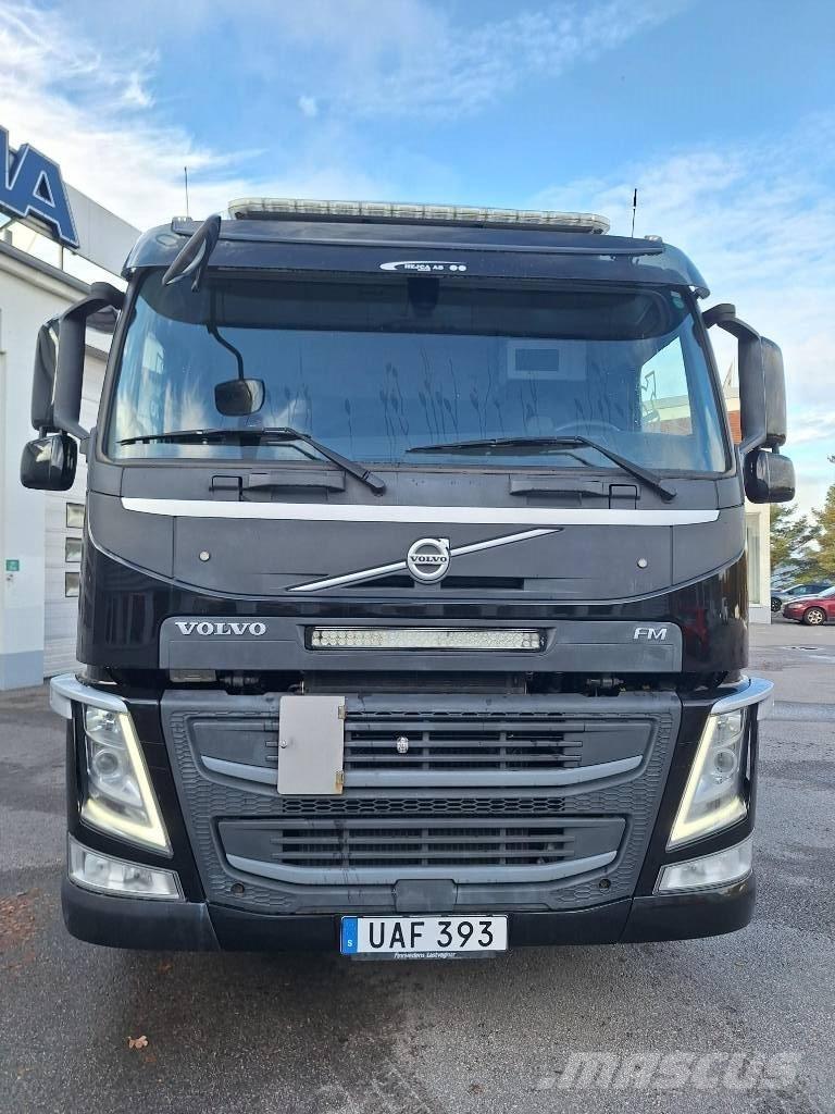 Volvo FM  6x2 Lastbil med kran