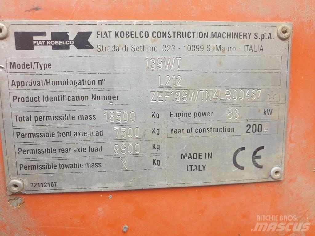 Fiat-Kobelco E 145 W Gravemaskiner på hjul