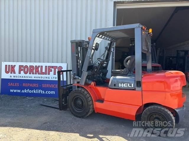 Heli HFD40 Diesel gaffeltrucks