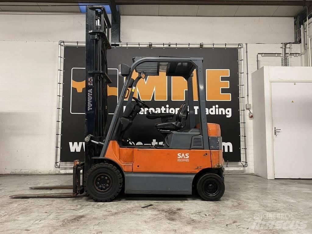 Toyota 7FBMF25 El gaffeltrucks