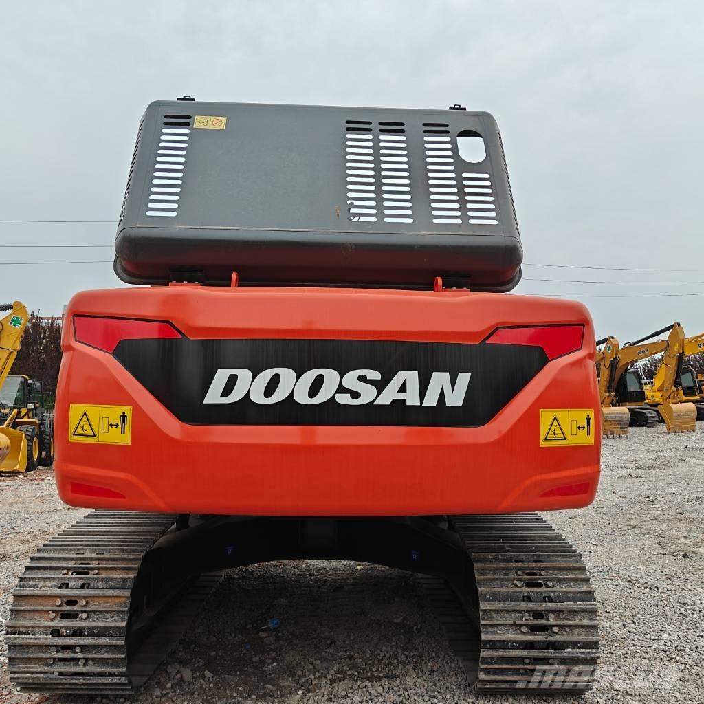 Doosan DX 225 LCA Gravemaskiner på larvebånd
