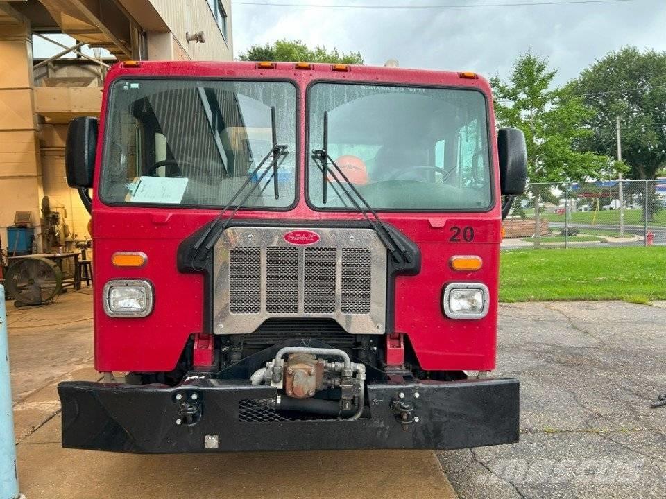 Peterbilt Loadmaster Andre lastbiler