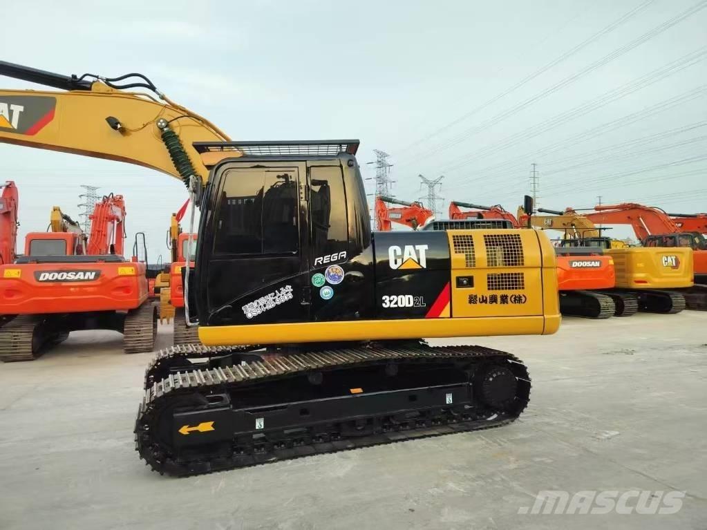 CAT 320 D L Gravemaskiner på larvebånd