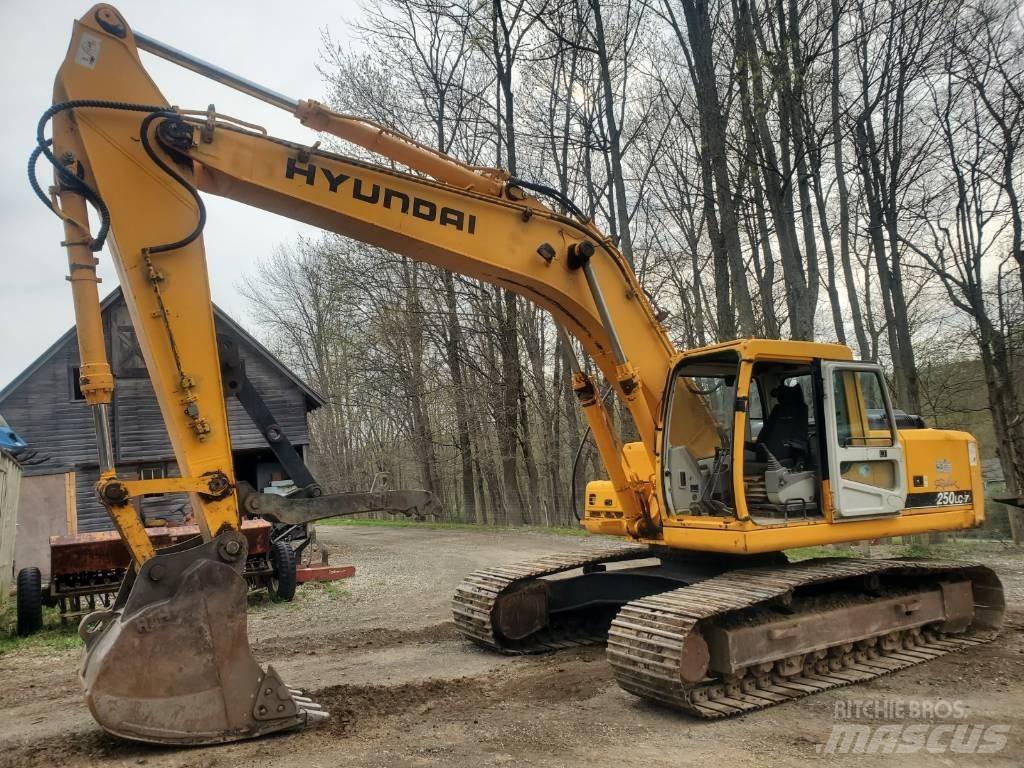 Hyundai R250LC-7 Gravemaskiner på larvebånd