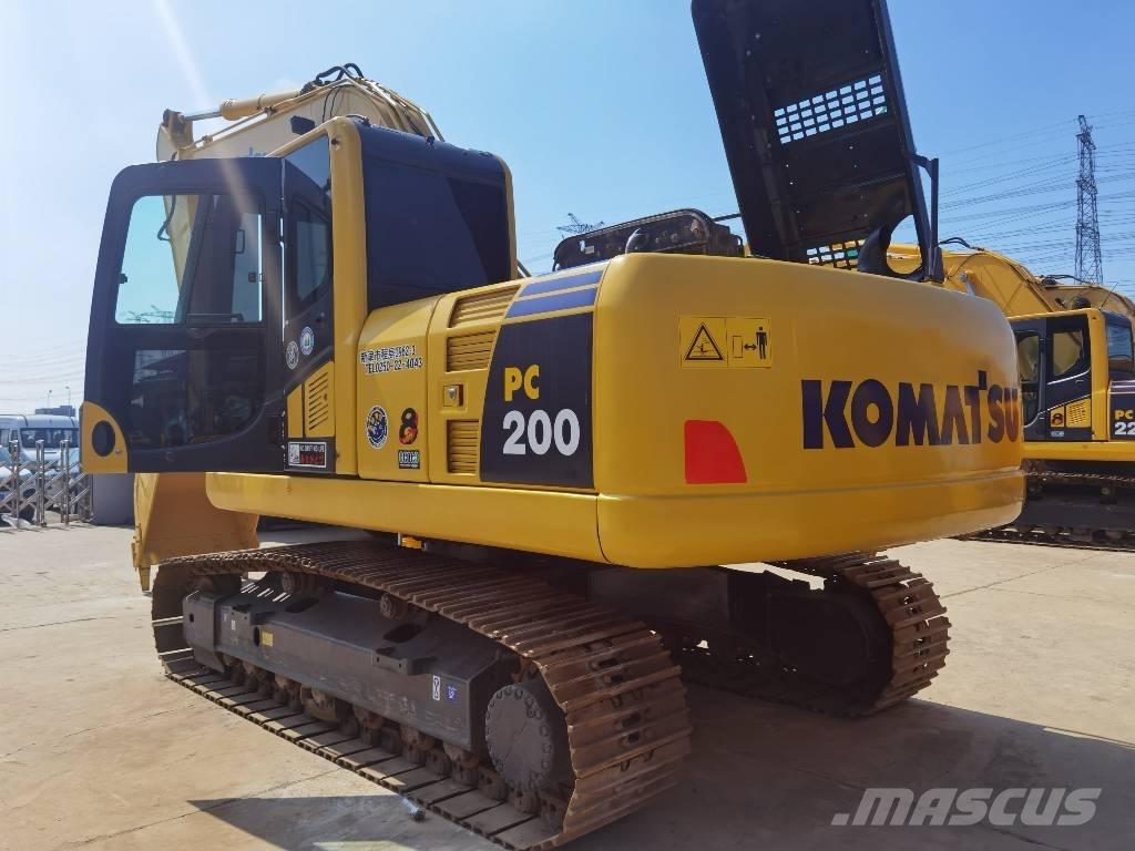 Komatsu PC 200-8 Gravemaskiner på larvebånd