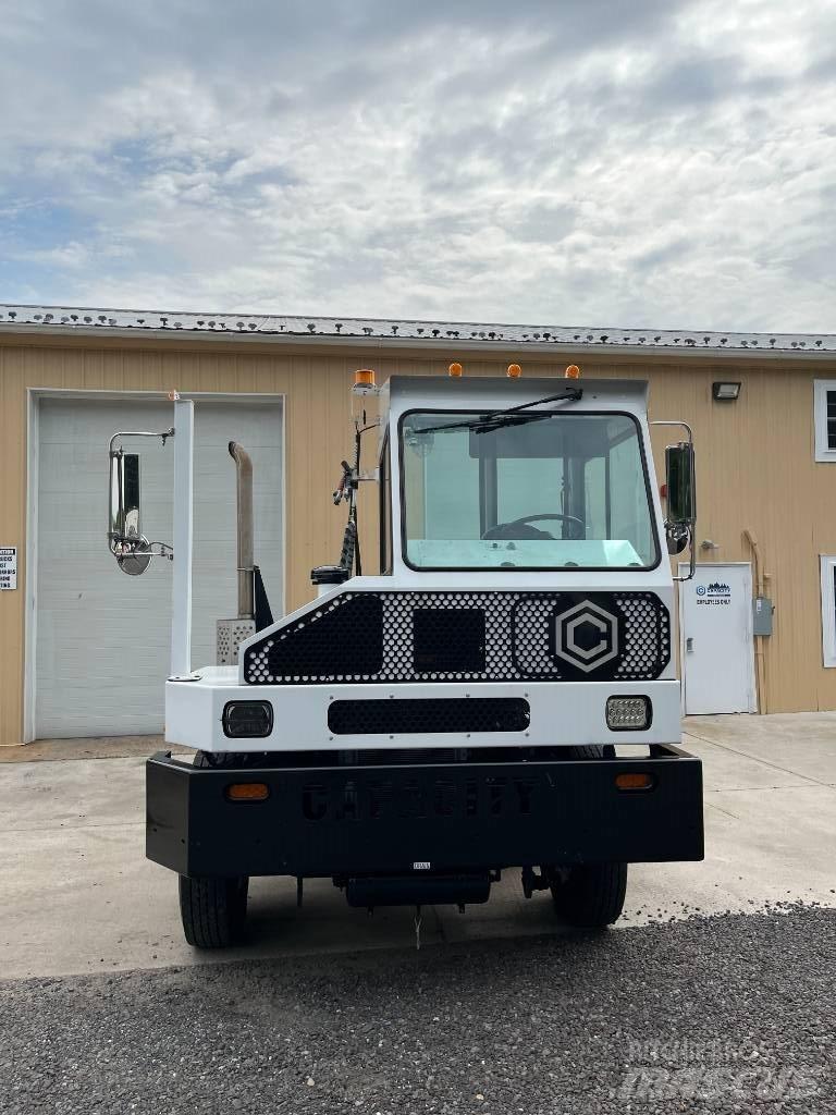 Capacity TJ5000 Terminaltraktorer