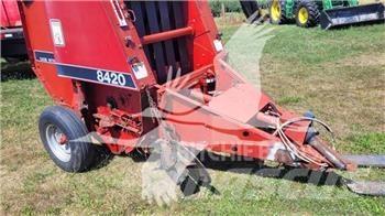 Case IH 8420 Rundballe-pressere