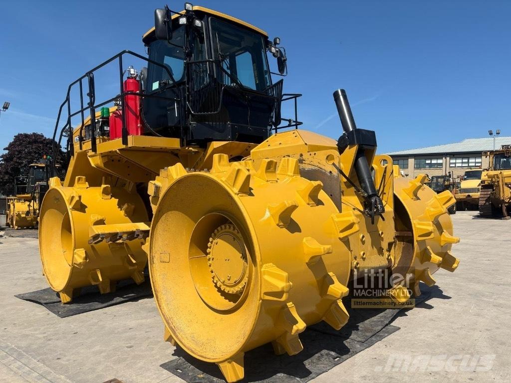 CAT 826 Affaldskompaktorer